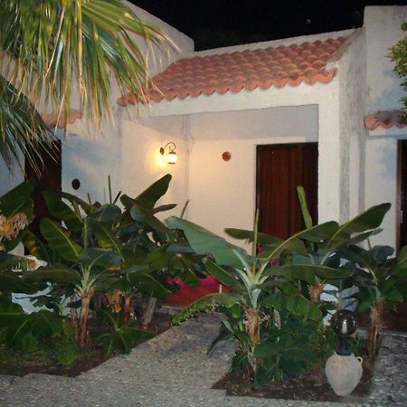 Oasis Hotel Bungalows Afandou Rhodes מראה חיצוני תמונה
